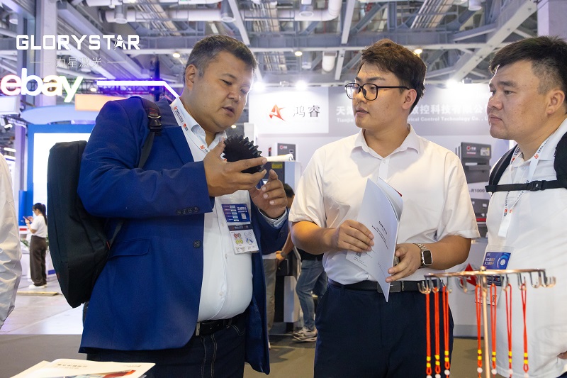 力星激光2024上海工博會捷報頻傳！再獲30000瓦高功率設備簽單！