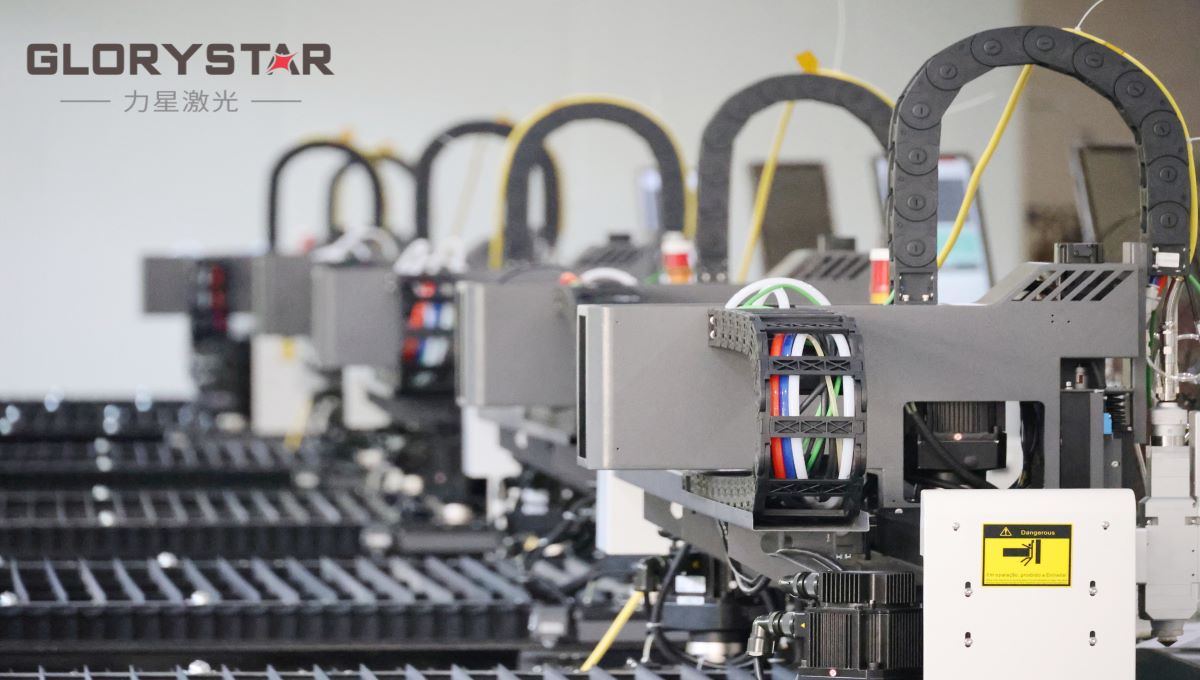 激光切割機鏡片出現油水怎么辦？看完你就學會